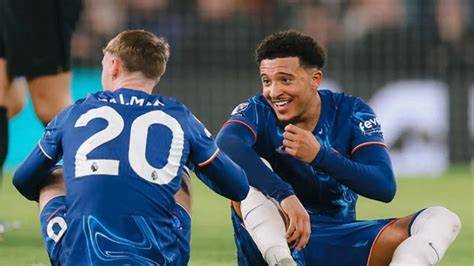 Jadon Sancho durante un partido del Chelsea