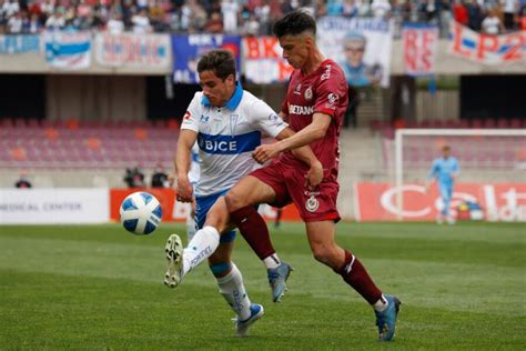 Jens Buss jugando como lateral en Curicó Unido