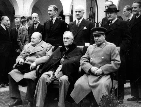 Conferencia de Yalta líderes aliados