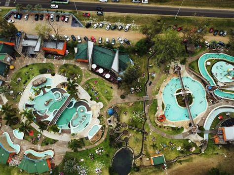 Piscinas termales junto al río Chanleufu