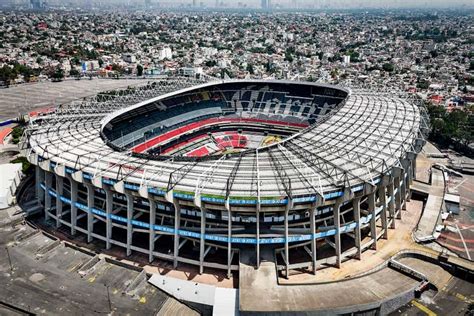 Becky G en el Estadio Ciudad de México