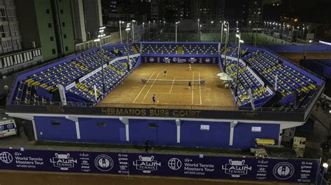 Estadio Hermanos Buse en Lima