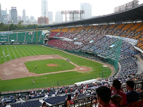 Estadio de Béisbol de Jamsil exterior
