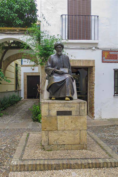 Estatua de Maimónides en Córdoba