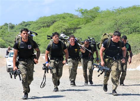 Equipo dominicano de fuerzas especiales en competencia