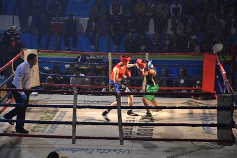 Antiguo torneo de boxeo barrial en Santiago