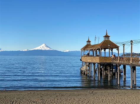 Medialuna de rodeo junto al lago Llanquihue
