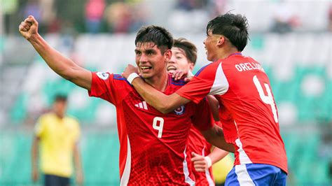 Selección chilena Sub-17 celebra clasificación mundialista