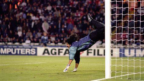 René Higuita ejecutando el escorpión en Wembley