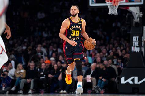 Stephen Curry jugando baloncesto