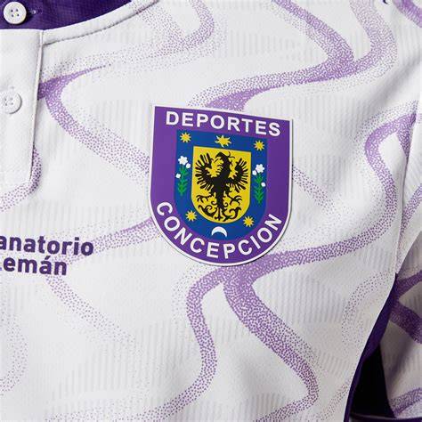 camiseta blanca Deportes Concepción 25-26