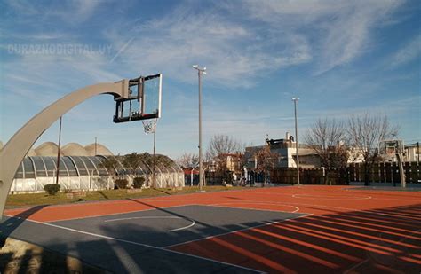 Nueva cancha de básquetbol en El Salto