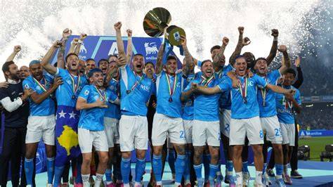 Napoli celebra título de Serie A