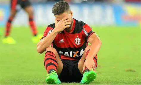 Diego Ribas lesionado en partido de Flamengo