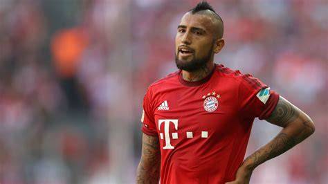 Arturo Vidal presentado con Bayern Múnich