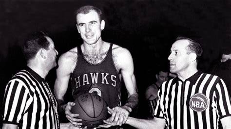 Bob Pettit leyenda de los Hawks