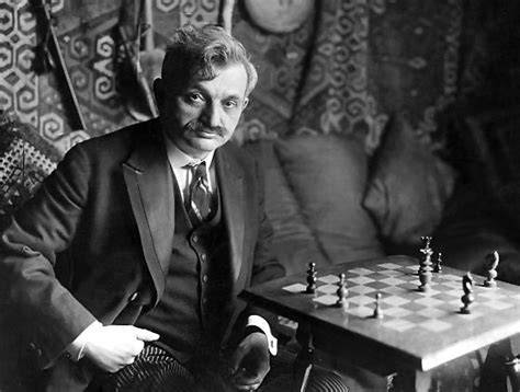 Retrato de Emanuel Lasker campeón mundial