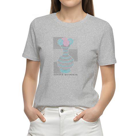 camiseta gris estampada mujer