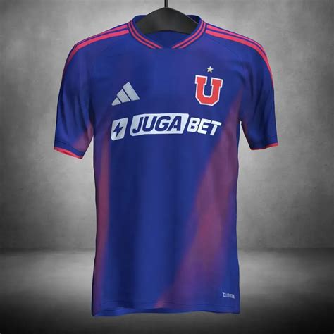 Jordan García con camiseta de Universidad de Chile