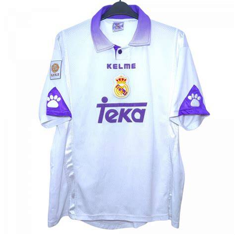 Real Madrid 1998 camiseta detalles violetas