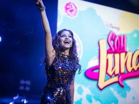 Karol Sevilla en show de Soy Luna en Chile