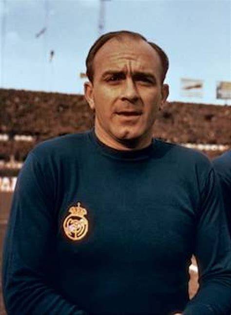 Alfredo Di Stéfano con camiseta del Real Madrid