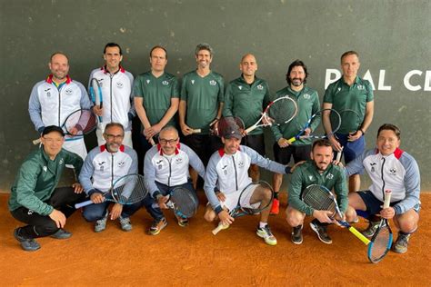 Equipo histórico de tenis de la UC