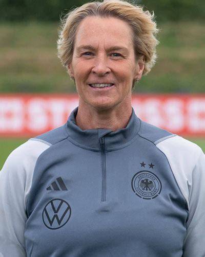 Martina Voss-Tecklenburg dirige a Alemania