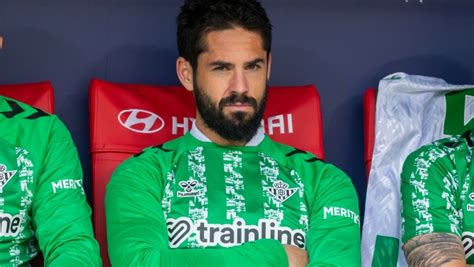 Entrada de Vidal sobre Isco