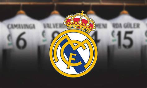 Escudo y plantilla del Real Madrid FIFA 17