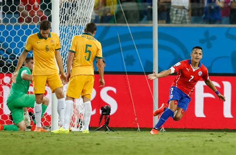 Alexis Sánchez celebra gol ante Brasil 2014