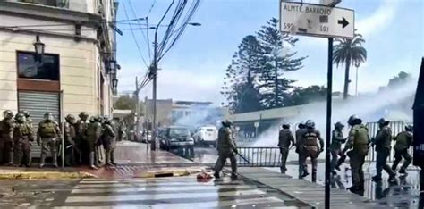 Protesta frente Congreso Nacional Valparaíso