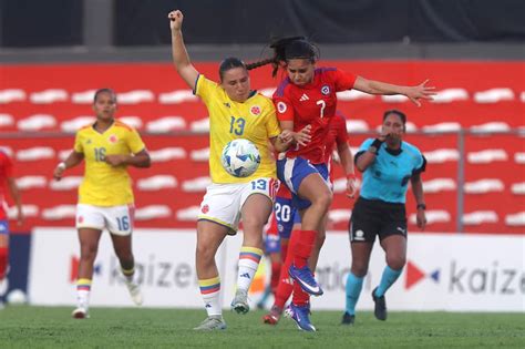 Selecciones femeninas de Chile y Colombia