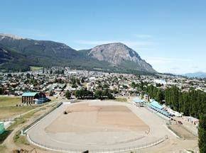 Estadio Atlético de Coyhaique con pista