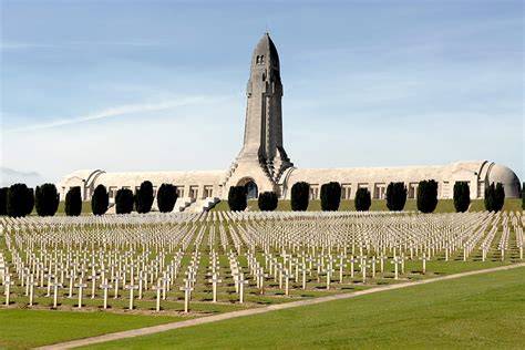 Osario de Douaumont cementerio de Verdún