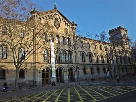 Universidad de Barcelona edificio campus