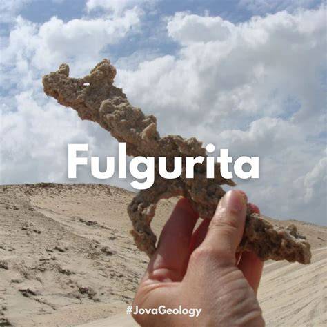 Fulgurita formada por impacto de rayo