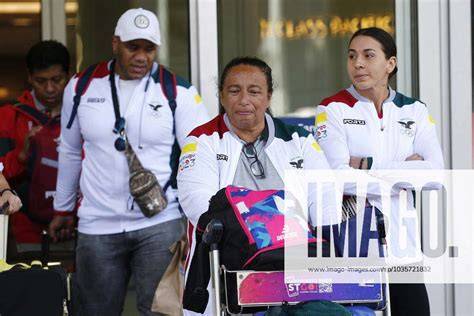 Arturo Vidal llega al aeropuerto de Milán