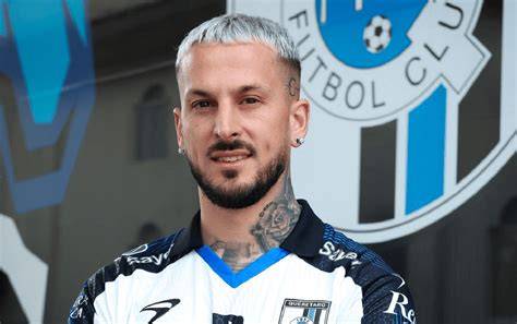 Darío Benedetto delantero argentino FIFA 19