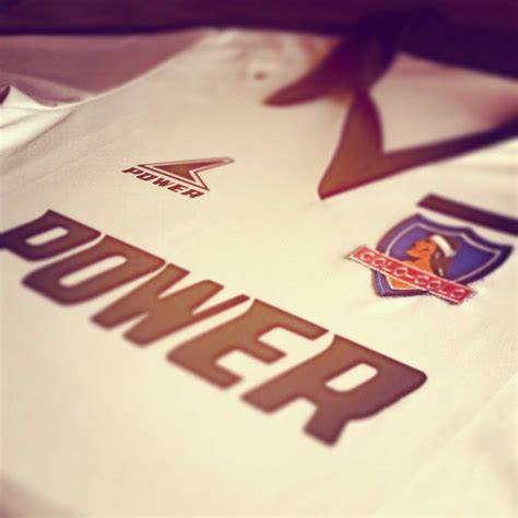 Camiseta Colo-Colo 1981 blanca Power