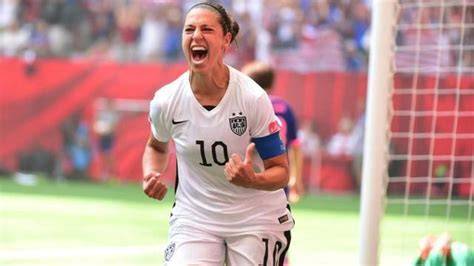 Carli Lloyd celebra gol ante Panamá