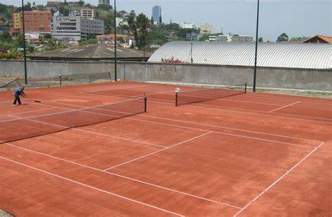 Canchas de tenis de arcilla techadas