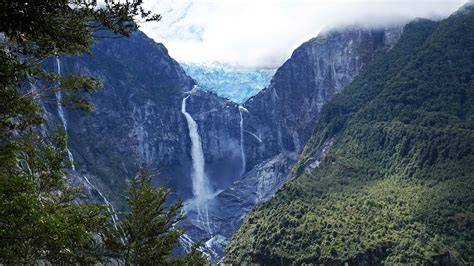Ventisquero colgante del Parque Nacional Queulat