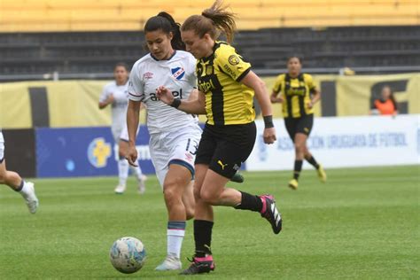 Peñarol Nacional fútbol femenino Campeón del Siglo
