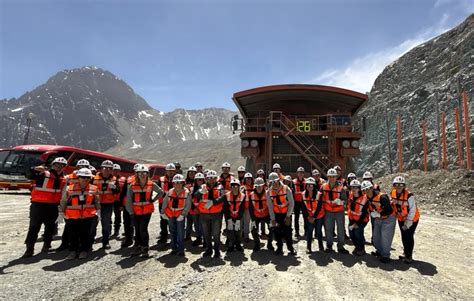 Trabajadores contratistas minería valle Aconcagua