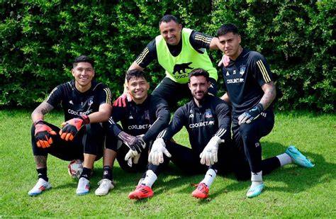 Arqueros jóvenes entrenando en Colo-Colo