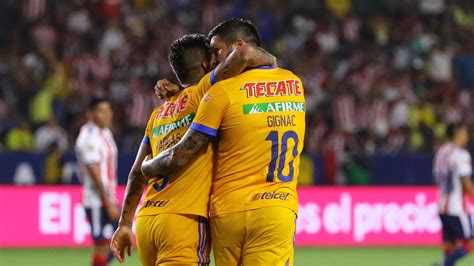 Eduardo Vargas y Gignac con Tigres