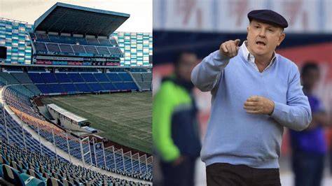Homenaje a Manuel García en estadio