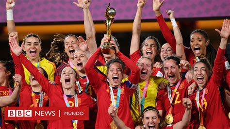 Las Leonas levantan la Copa del Mundo