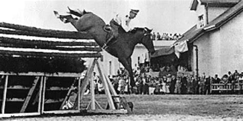 Caballo Huaso saltando récord mundial